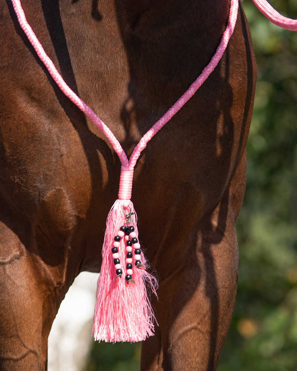 Licol à nœuds LIBERTY combiné (avec rênes à tricoter & encolure), flamingo rose